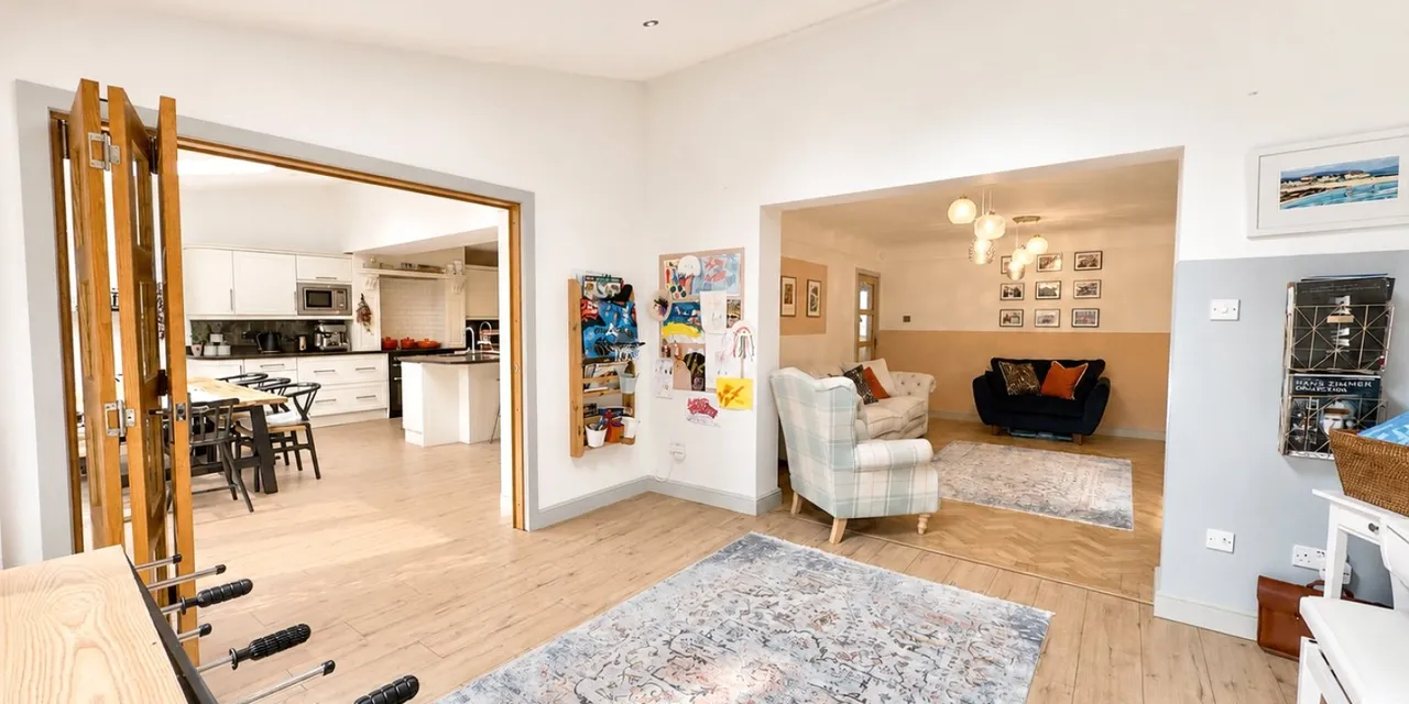 Barnston Road, Heswall, CH60, photo 9