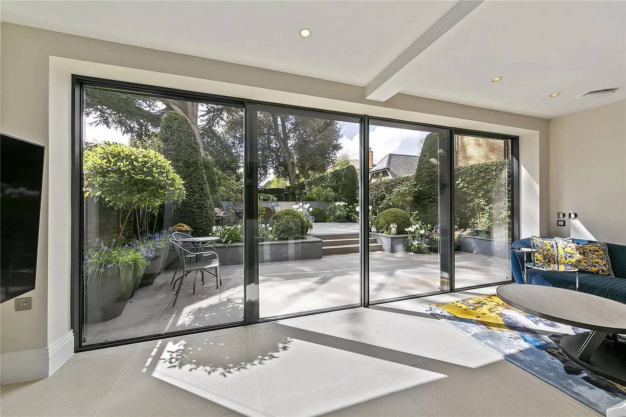 Martineau Drive, Twickenham, TW1, photo 8
