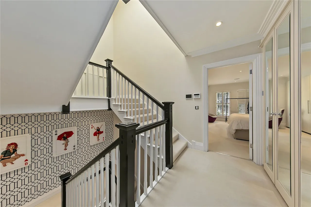 Martineau Drive, Twickenham, TW1, photo 13