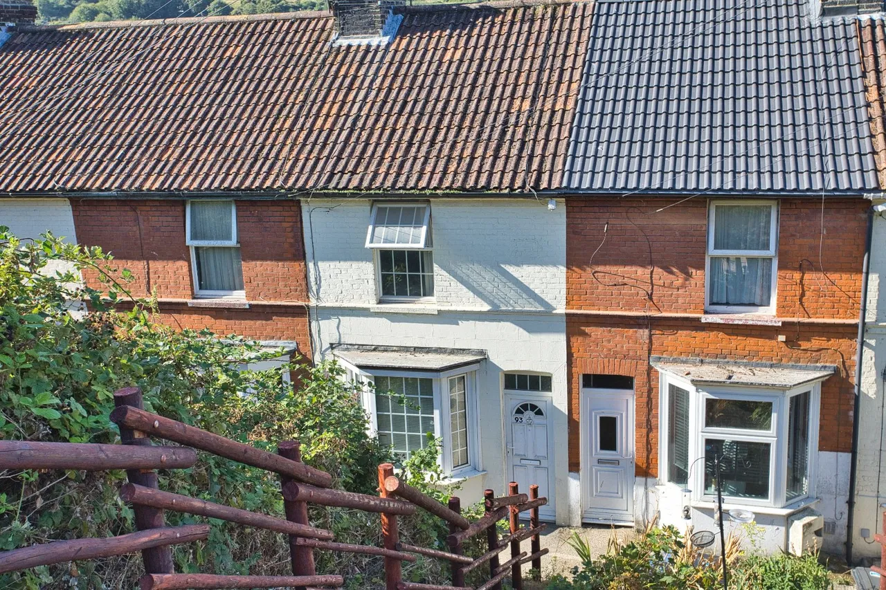2 bed house for sale, Heathfield Avenue, Dover, CT16