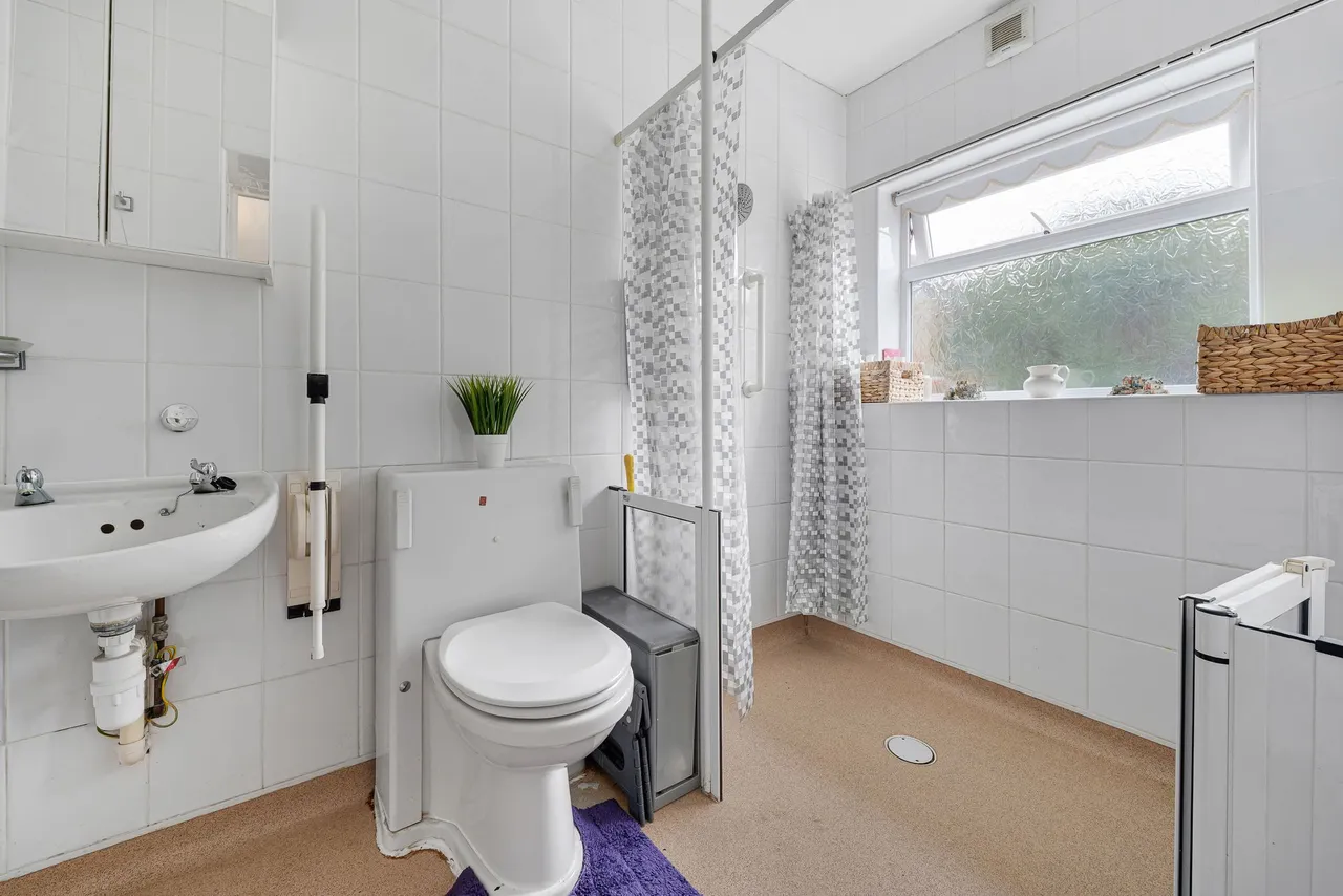 Highfield Road, Widnes, Widnes, WA8 7DT, photo 12
