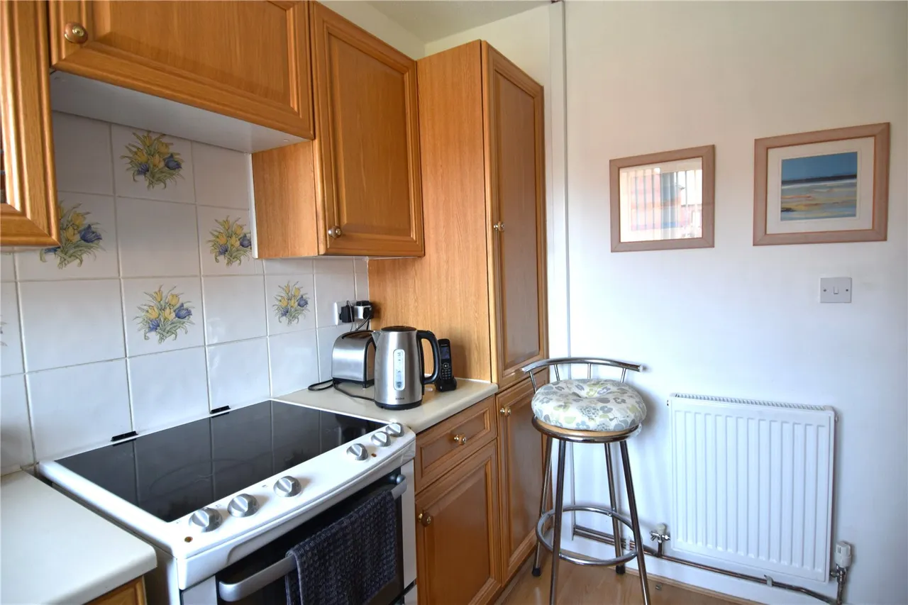 Heriotts Court, Droitwich, Worcestershire, WR9 8HJ, photo 5