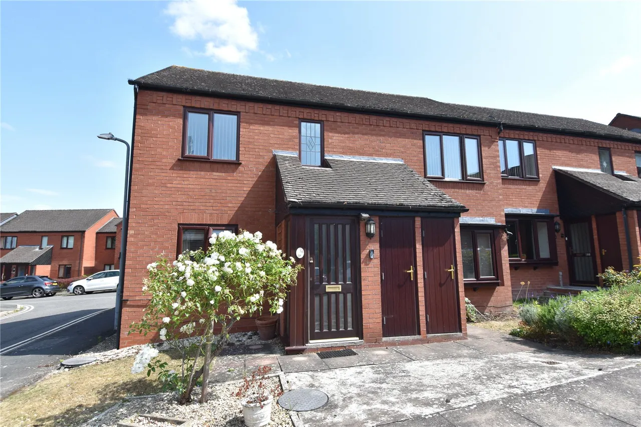 2 bed flat for sale — Heriotts Court, Droitwich, Worcestershire, WR9 8HJ
