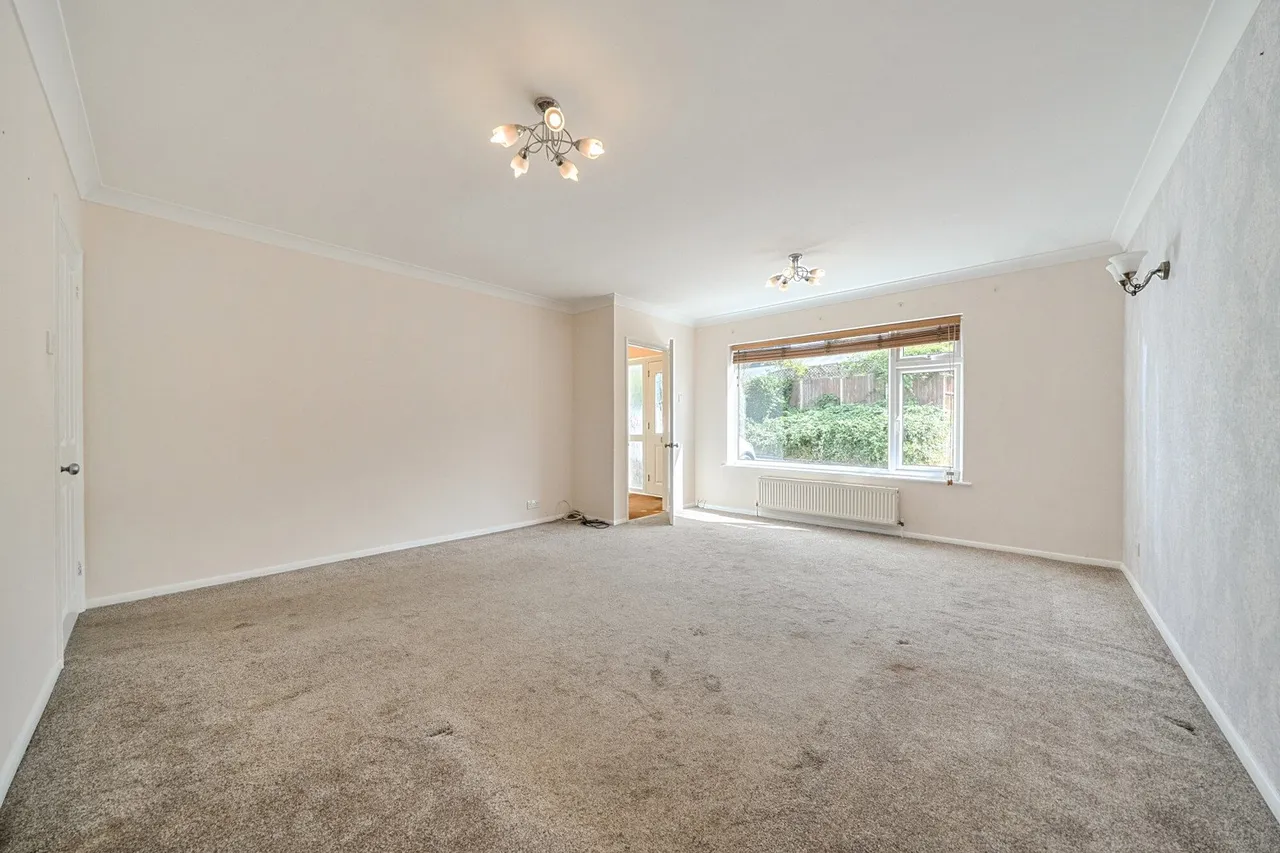 3 bed house for sale — The Braes, Rochester, ME3