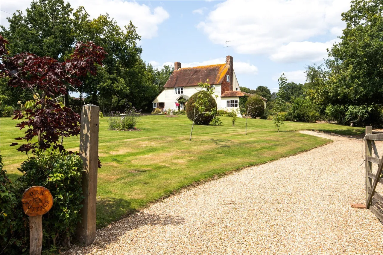 Tanhouse Lane, Peasmarsh, TN31, photo 9