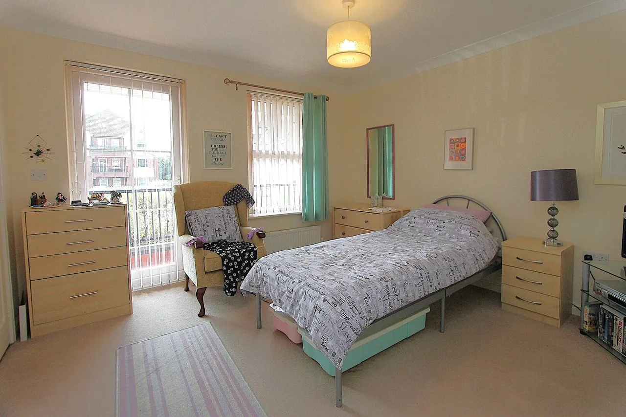 Trefoil Gardens, Amblecote, Stourbridge, photo 6
