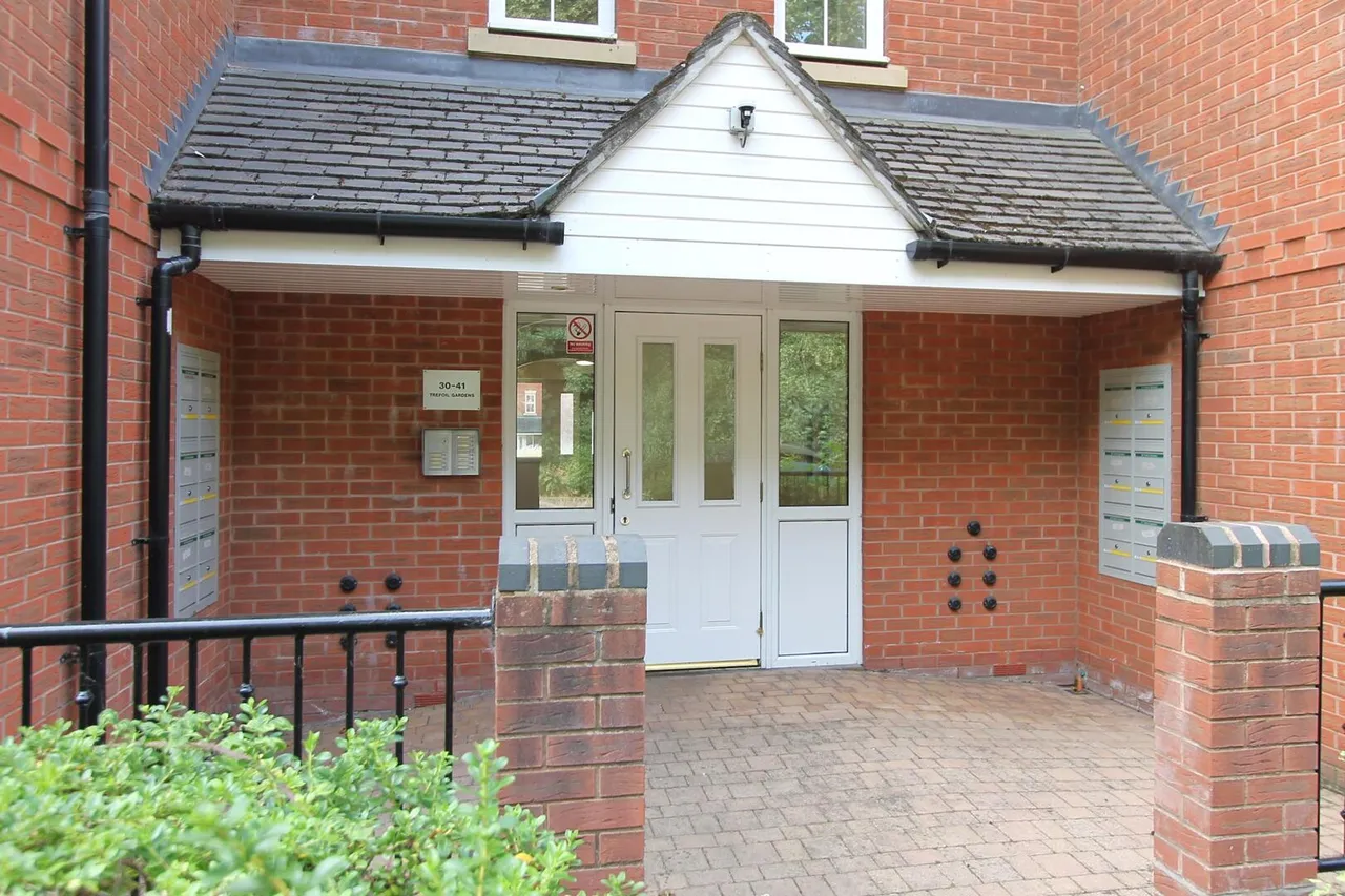 Trefoil Gardens, Amblecote, Stourbridge, photo 13