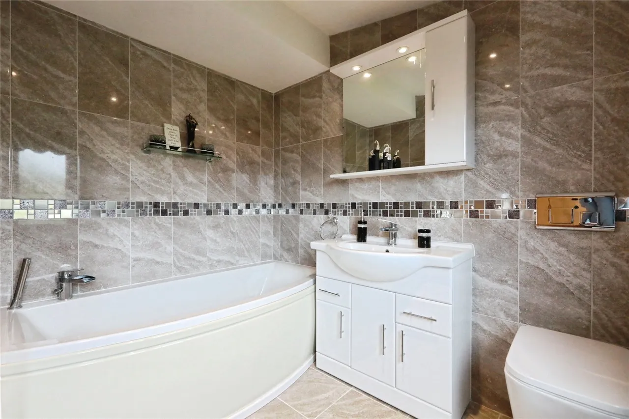 Broadway Road, Childswickham, WR12, photo 11