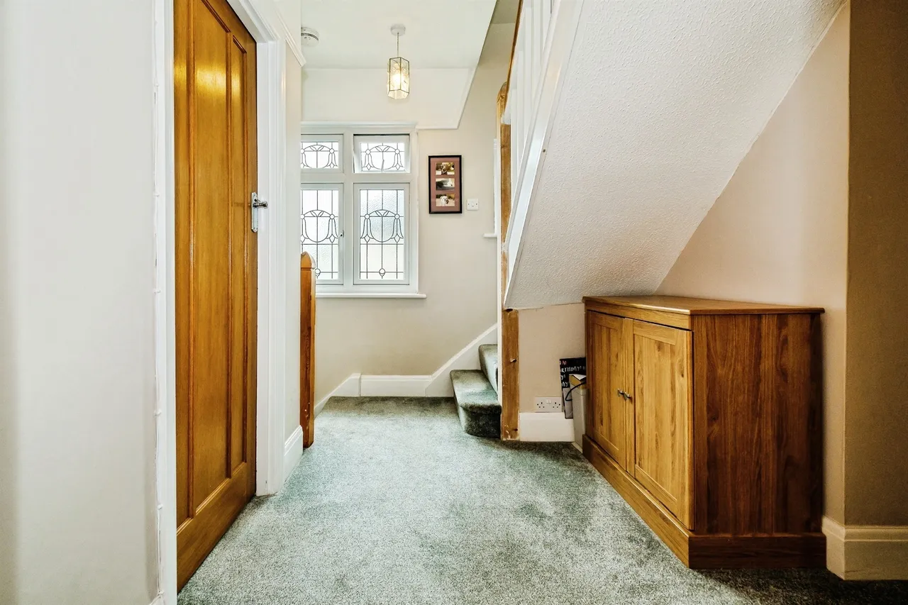 Seamill Park Crescent, Worthing, photo 8