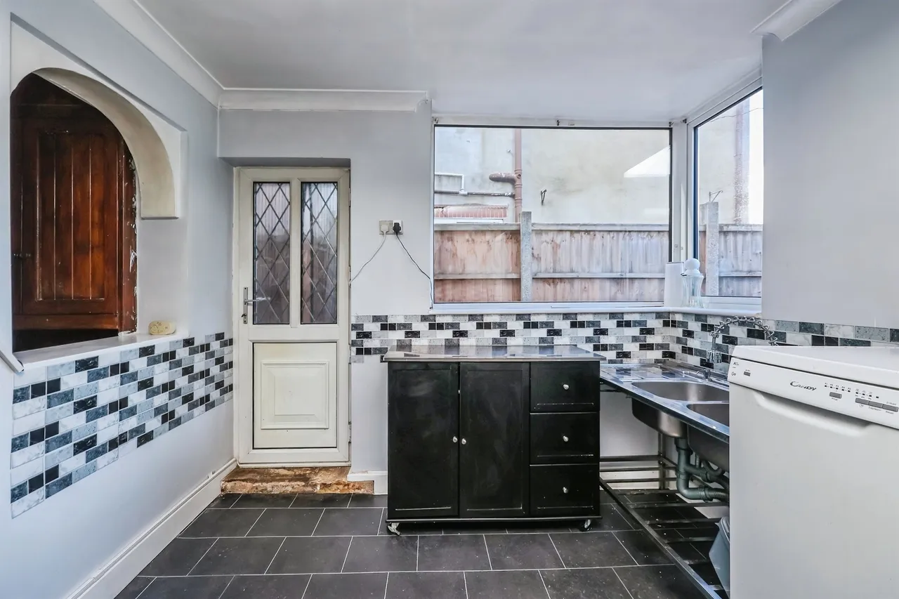 Nelson Street, Ilkeston, DE7, photo 8