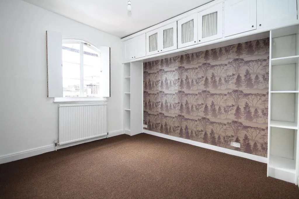 Coventry Road, London, SE25, photo 4