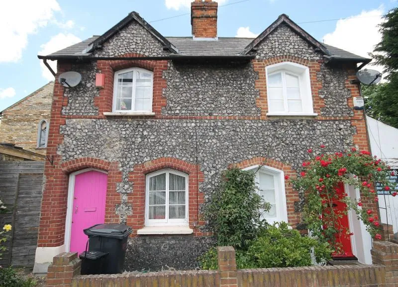 2 bed house to rent, Coventry Road, London, SE25