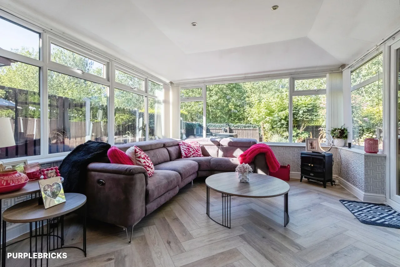 Wallace Gardens, Wakefield, WF3, photo 7