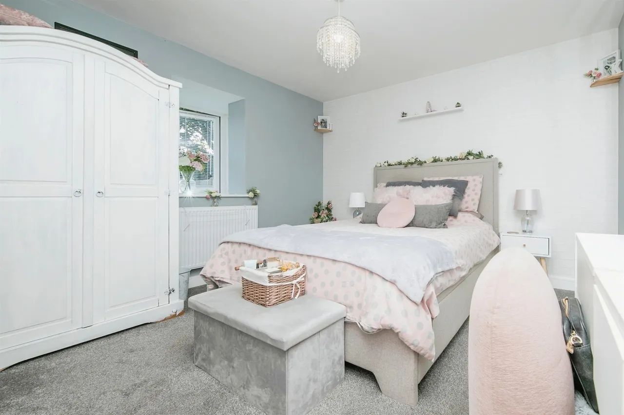 Whitegates Court, Little Clacton, CO16, photo 7