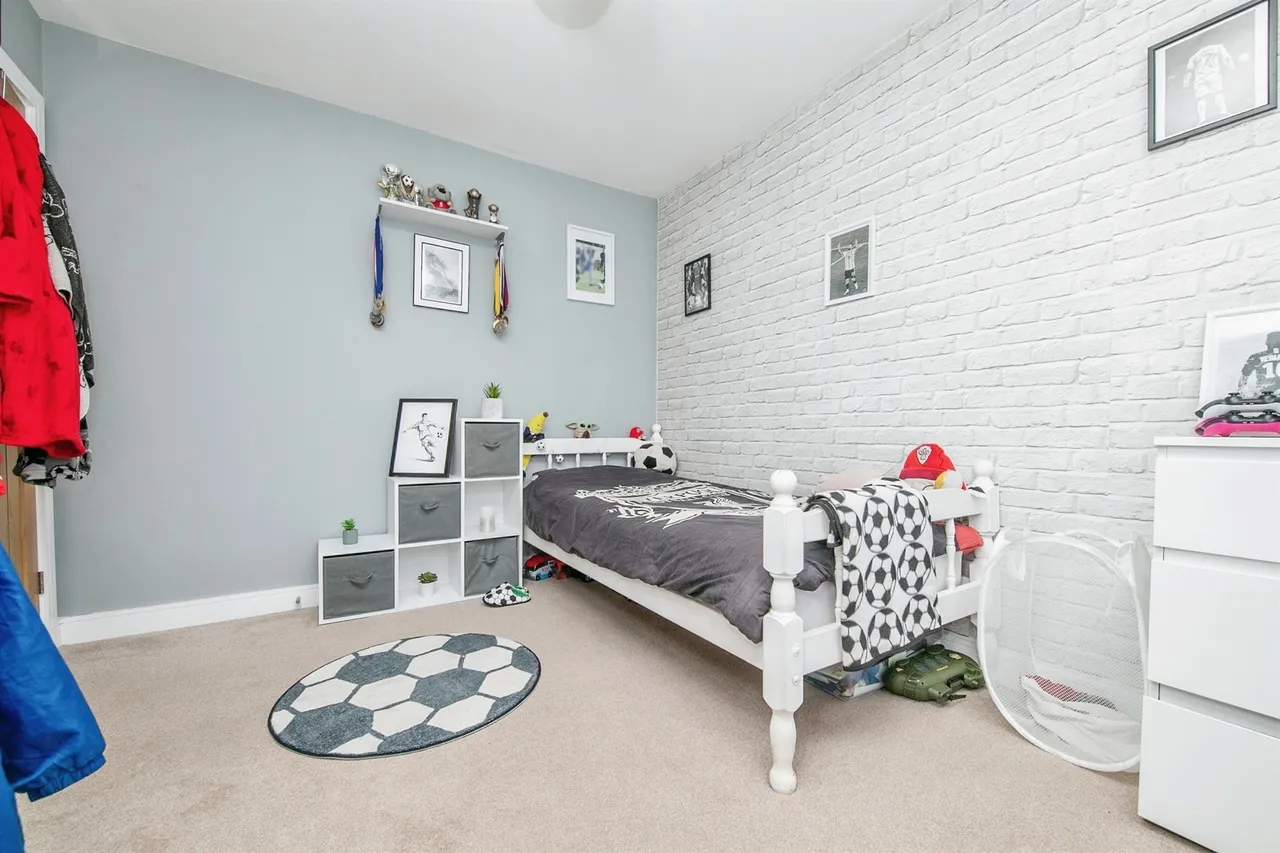 Whitegates Court, Little Clacton, CO16, photo 11