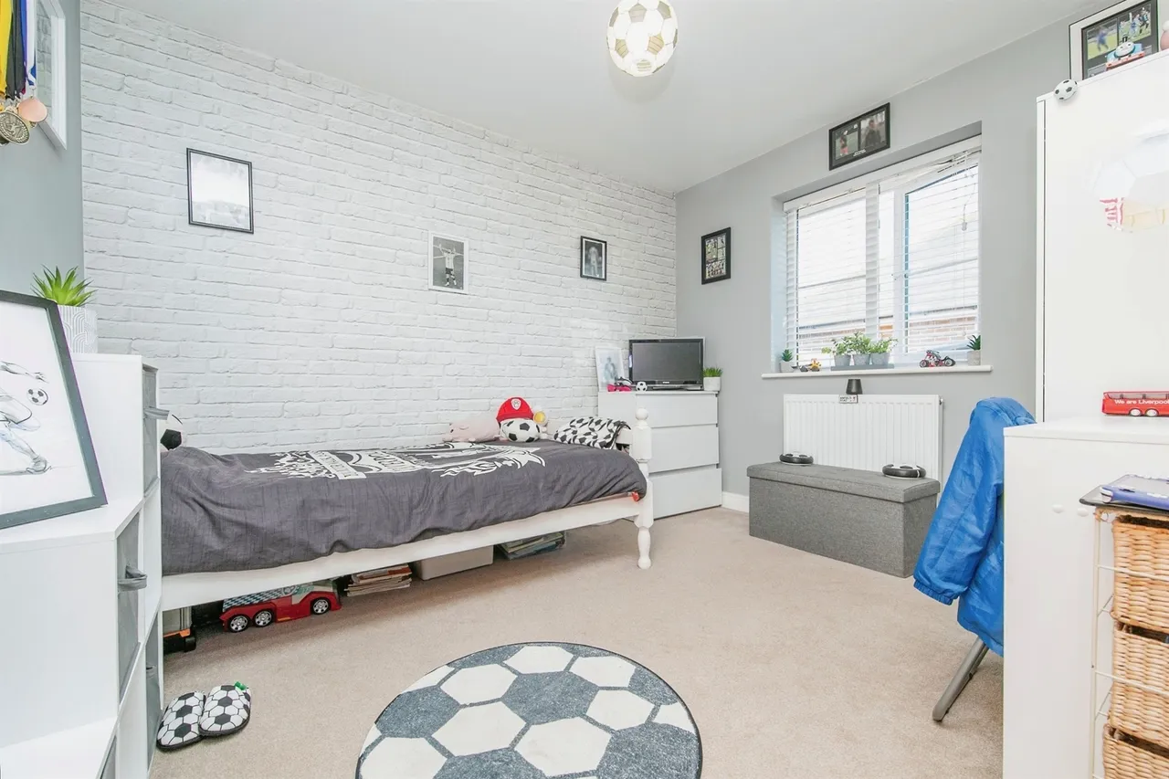 Whitegates Court, Little Clacton, CO16, photo 12