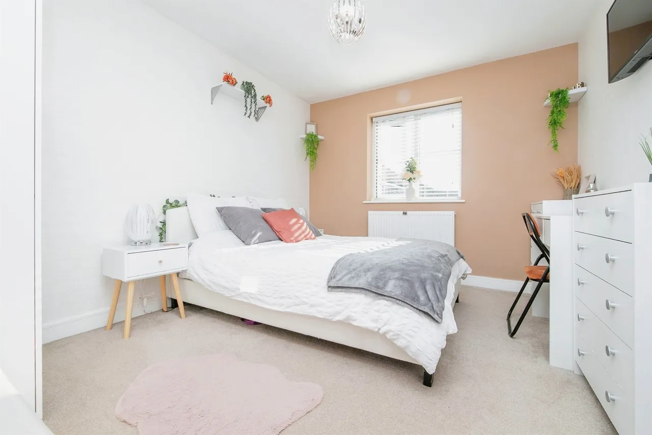 Whitegates Court, Little Clacton, CO16, photo 10