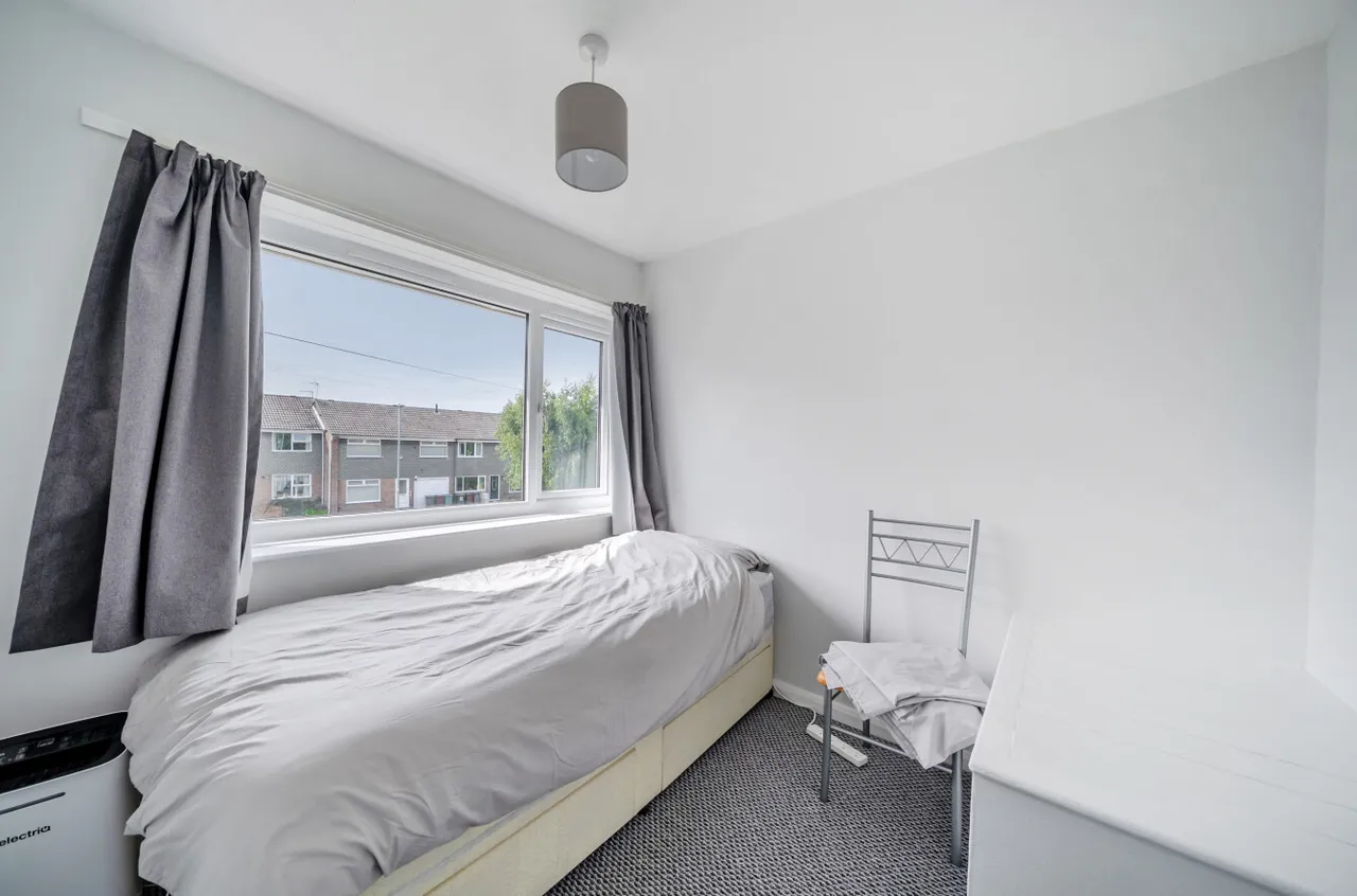 Brookhill Close, Alwoodley, LS17, photo 17
