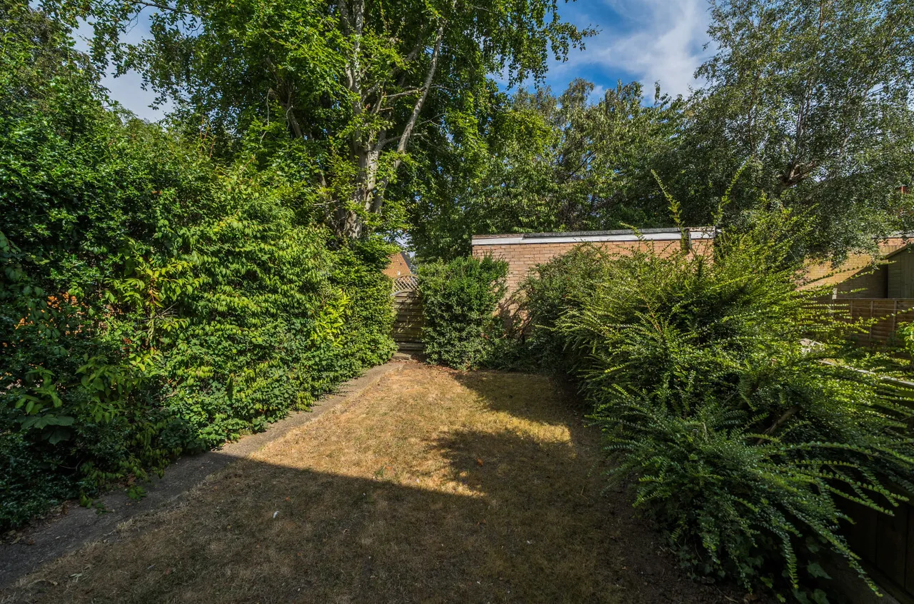 Brookhill Close, Alwoodley, LS17, photo 3