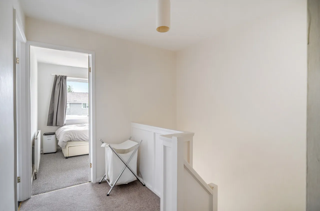 Brookhill Close, Alwoodley, LS17, photo 12