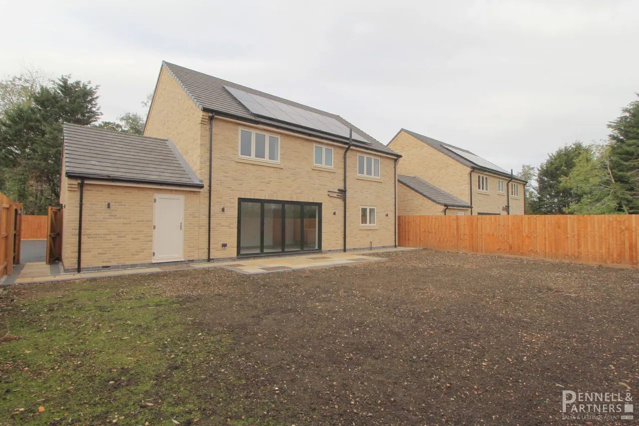 Wimblington Road, Doddington, photo 26