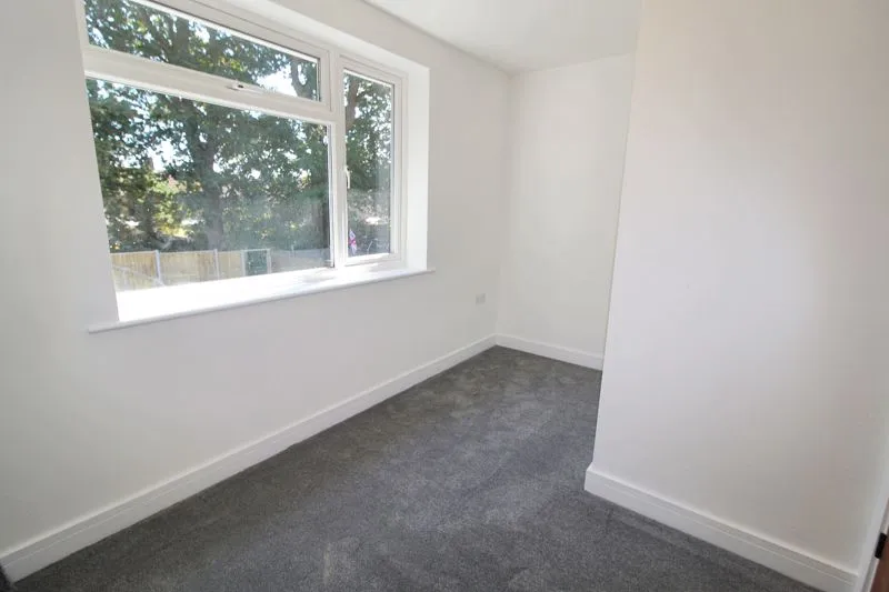 By The Wood Calmore, Southampton SO40 2FQ, photo 10