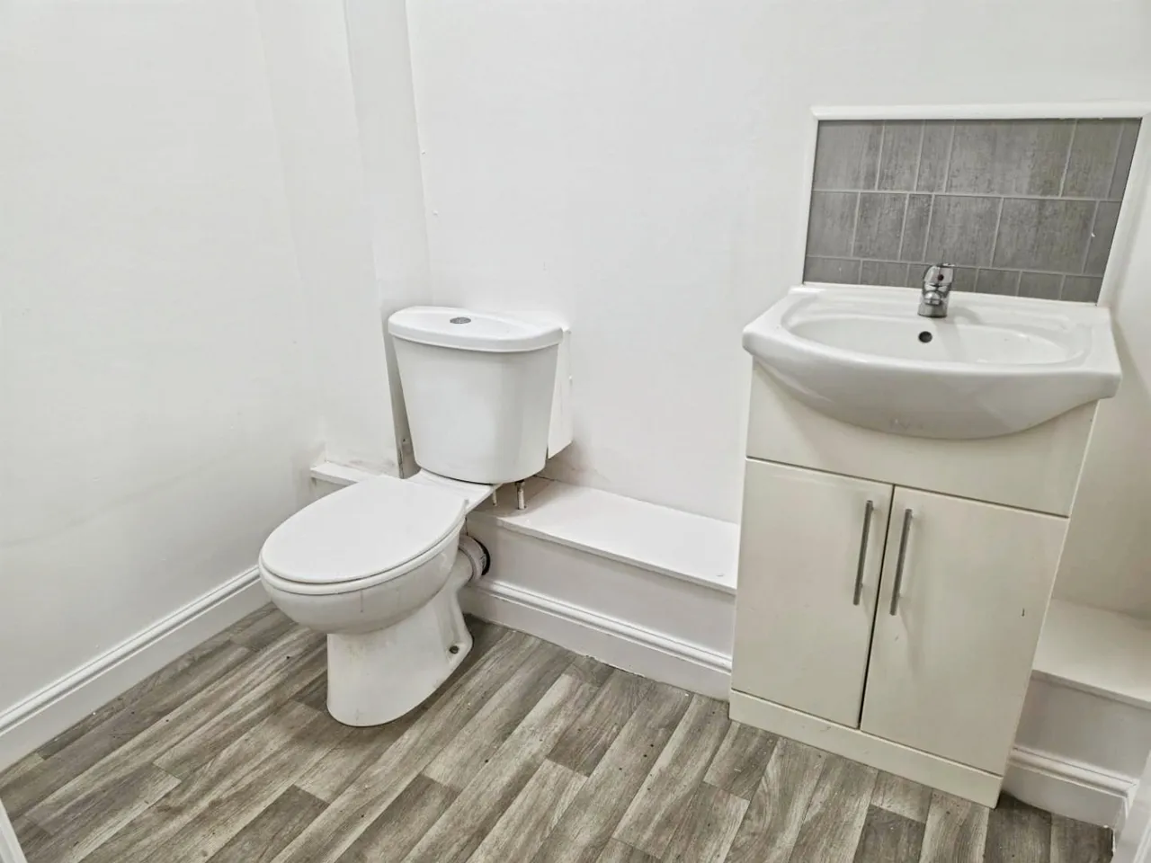 Church Street, Failsworth, M35, photo 5
