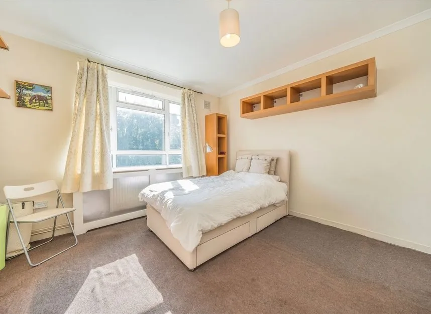 White City Estate, Shepherds Bush, W12, photo 4