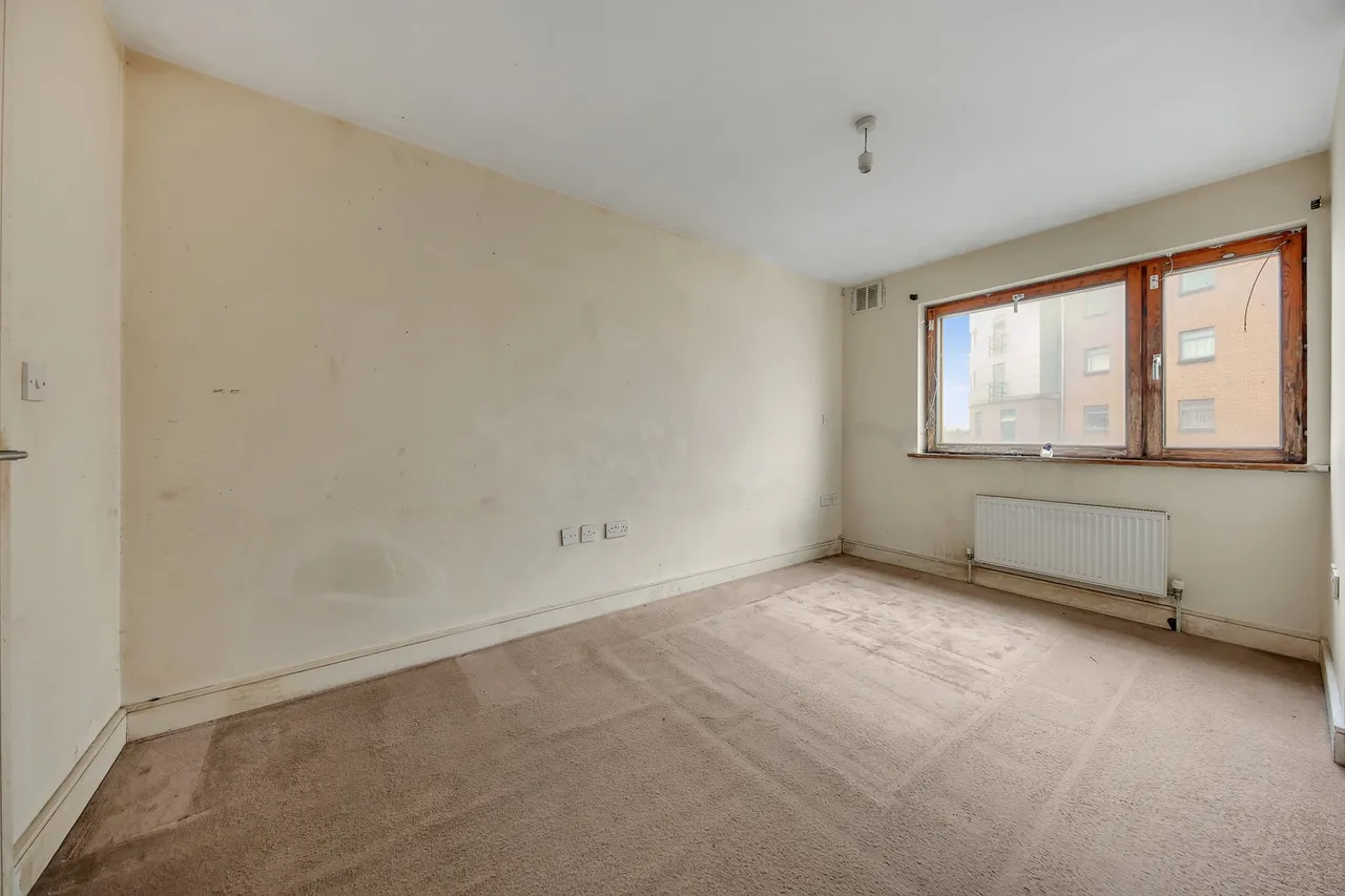 Flat 10 Vector Point, 1-5 Hainault Bridge Parade, London, IG1 4GF, photo 10
