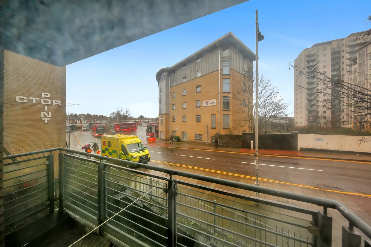 Flat 10 Vector Point, 1-5 Hainault Bridge Parade, London, IG1 4GF, photo 15