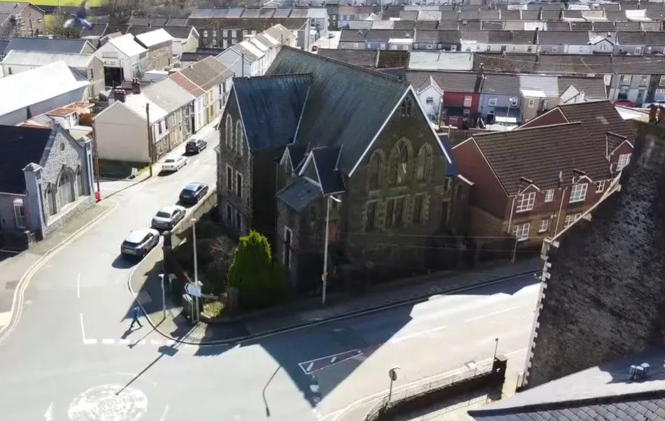 1 bed property for sale, Church Street, Ton Pentre, CF41