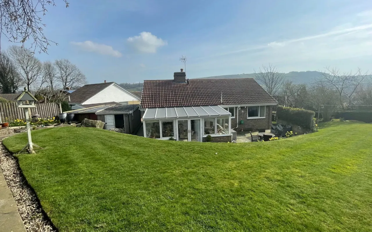 Copperas Close, Millhouse Green, photo 16