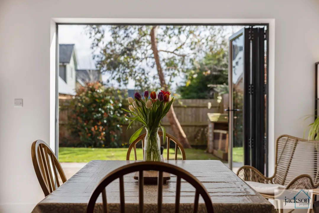 Detached Home with Double Garage, Rose Meadow, Marden, photo 38