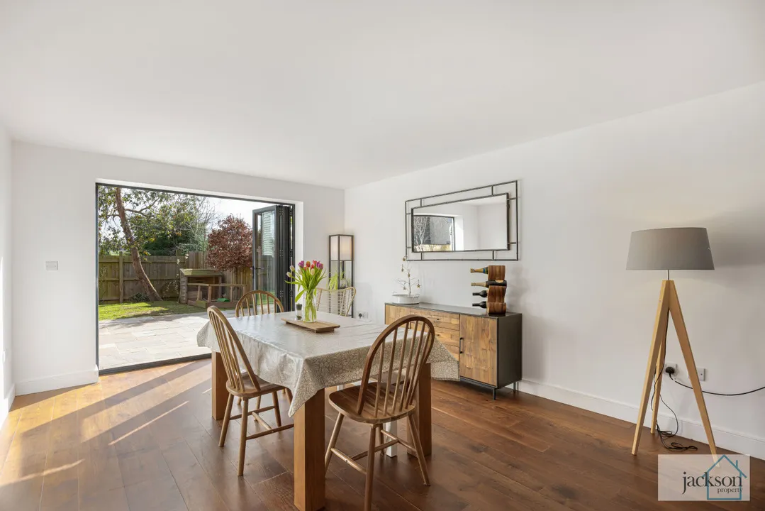 Detached Home with Double Garage, Rose Meadow, Marden, photo 37