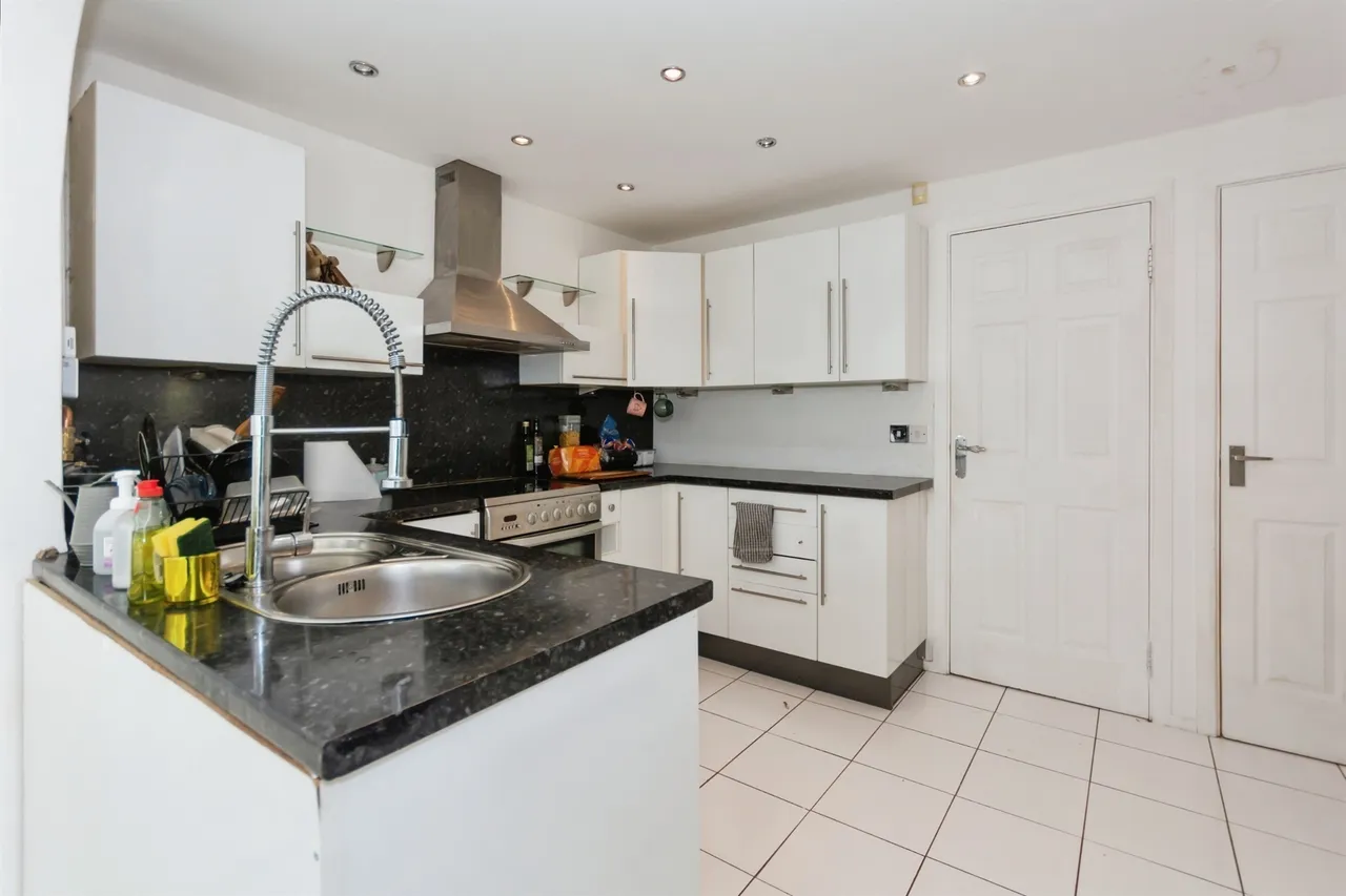 Raddlebarn Farm Drive, Birmingham, B29, photo 7
