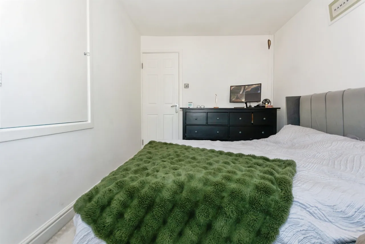 Raddlebarn Farm Drive, Birmingham, B29, photo 16