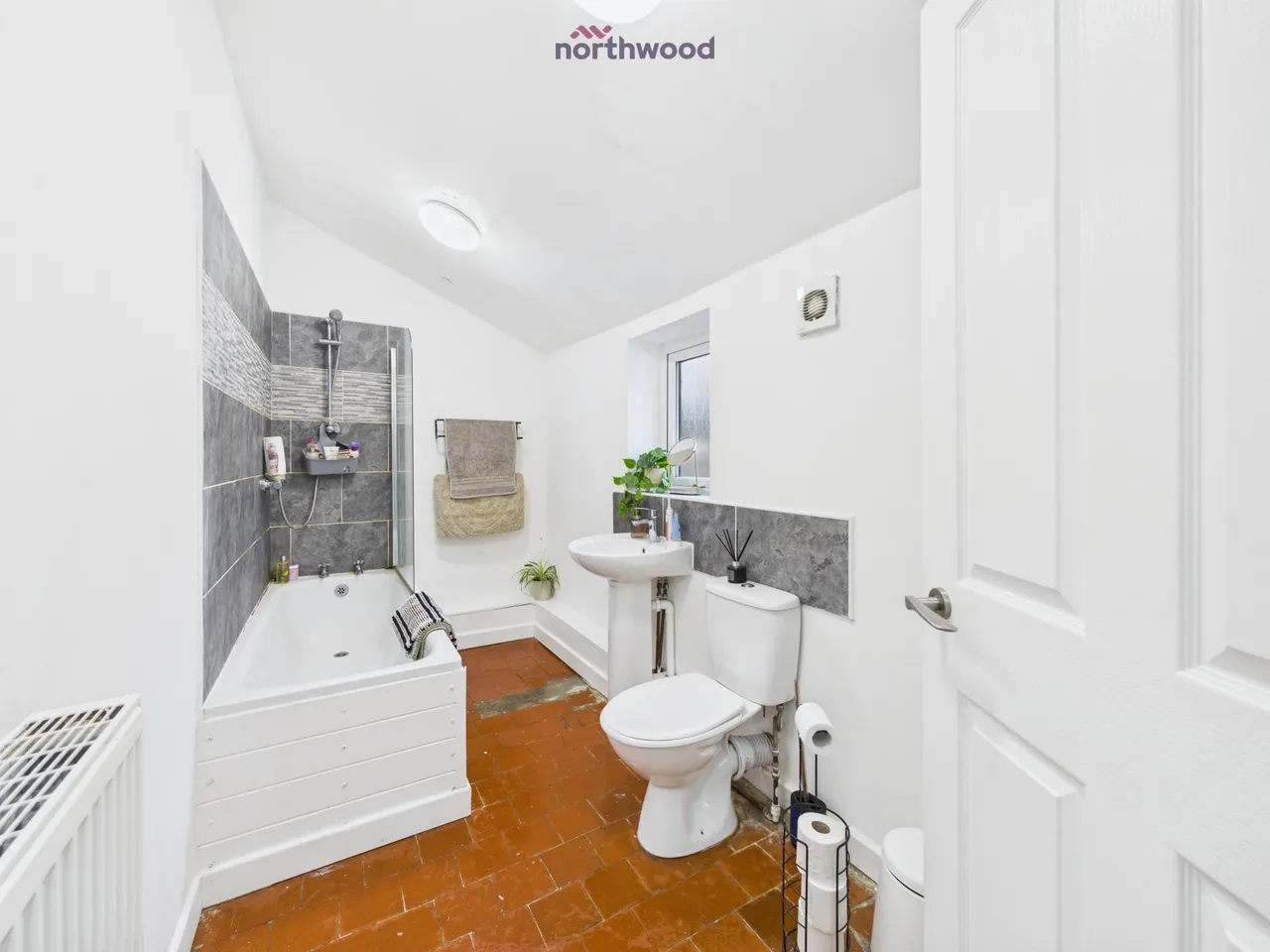 Gresford Road, Wrexham, LL12, photo 11