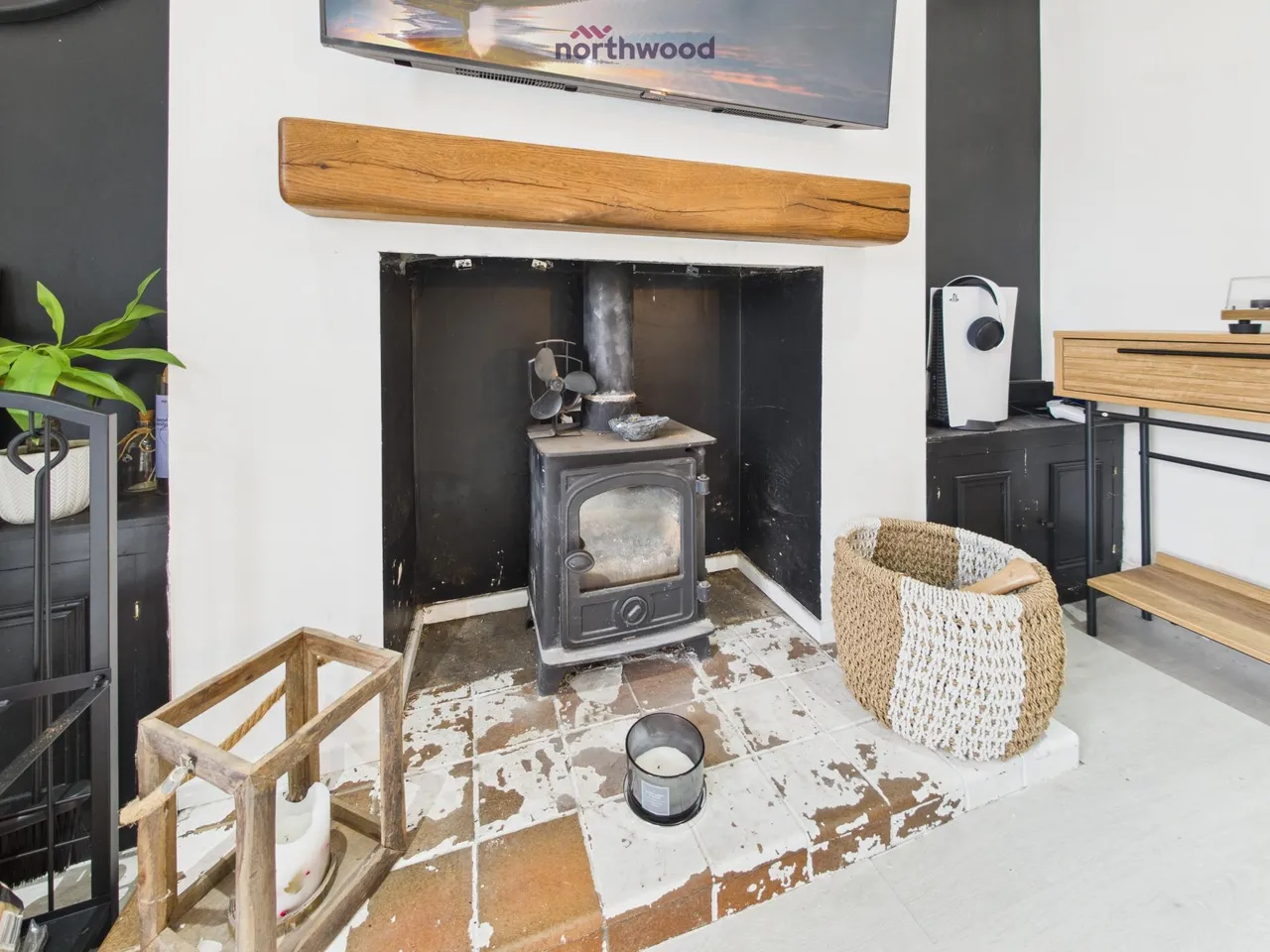 Gresford Road, Wrexham, LL12, photo 3