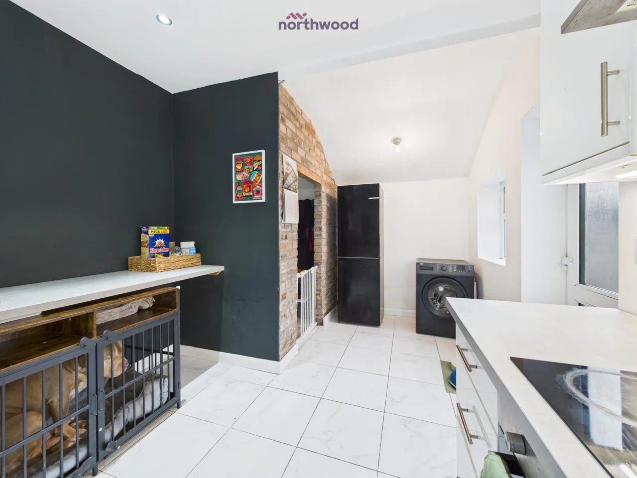 Gresford Road, Wrexham, LL12, photo 7