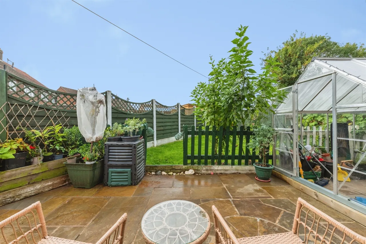 South Side Villas, Ottringham, HU12, photo 19