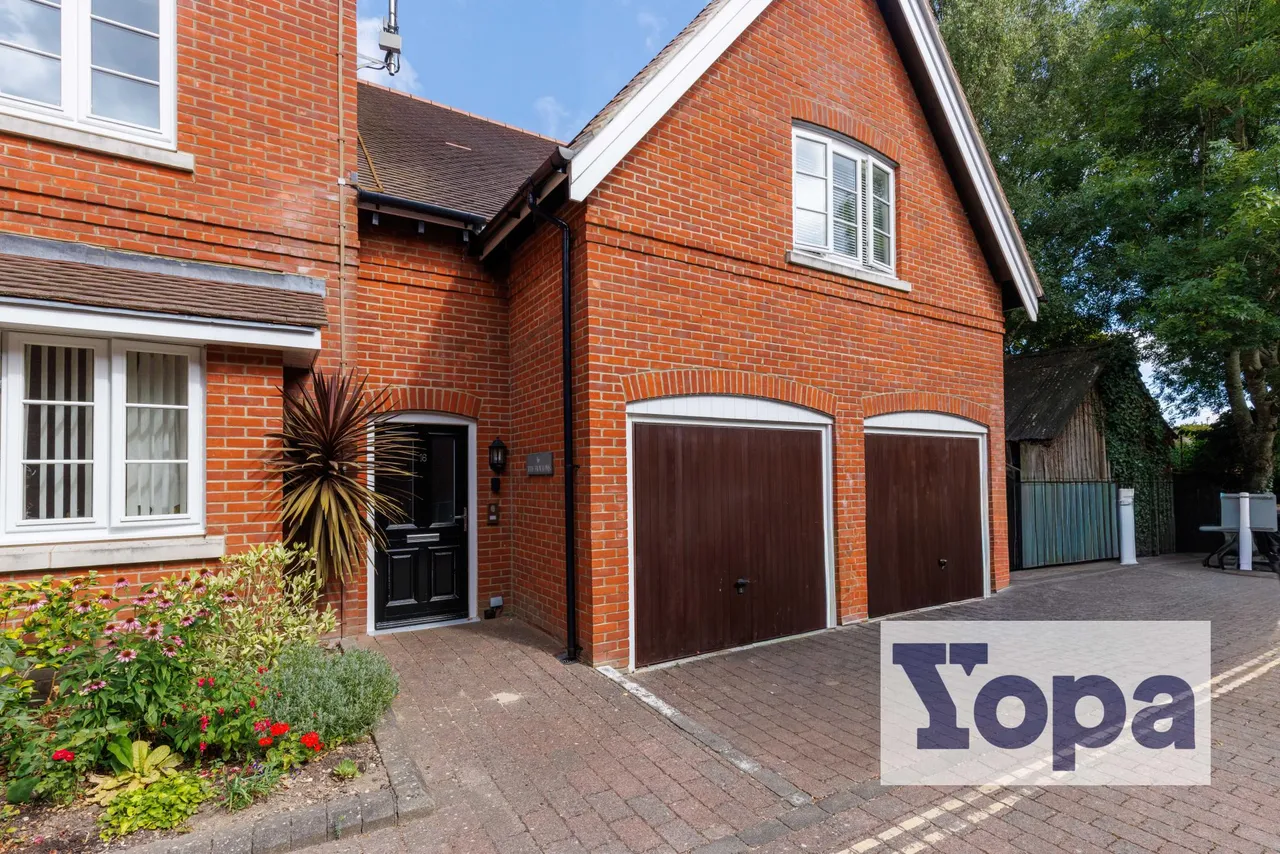 Gosport Lane, Lyndhurst, SO43, photo 16