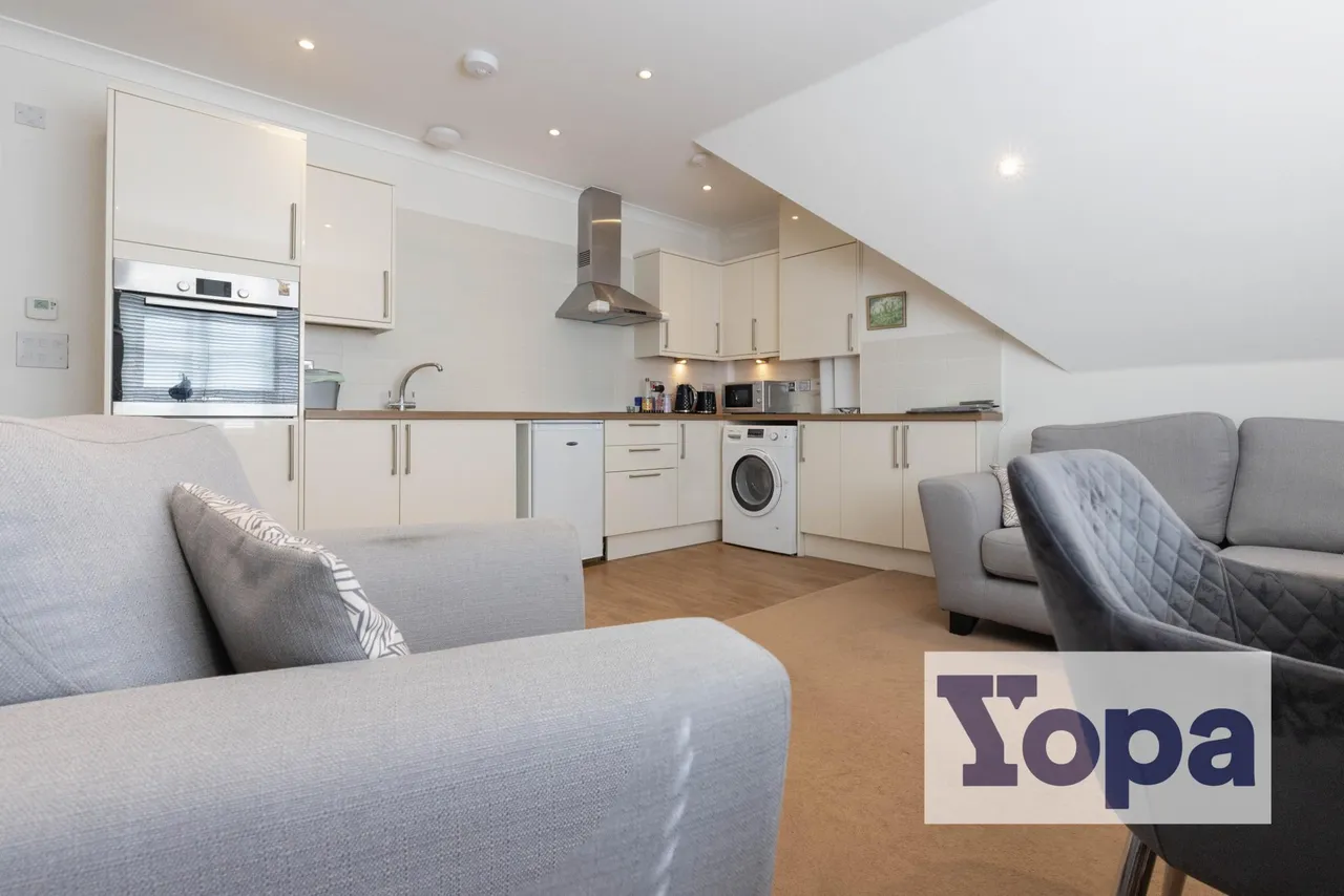 Gosport Lane, Lyndhurst, SO43, photo 8