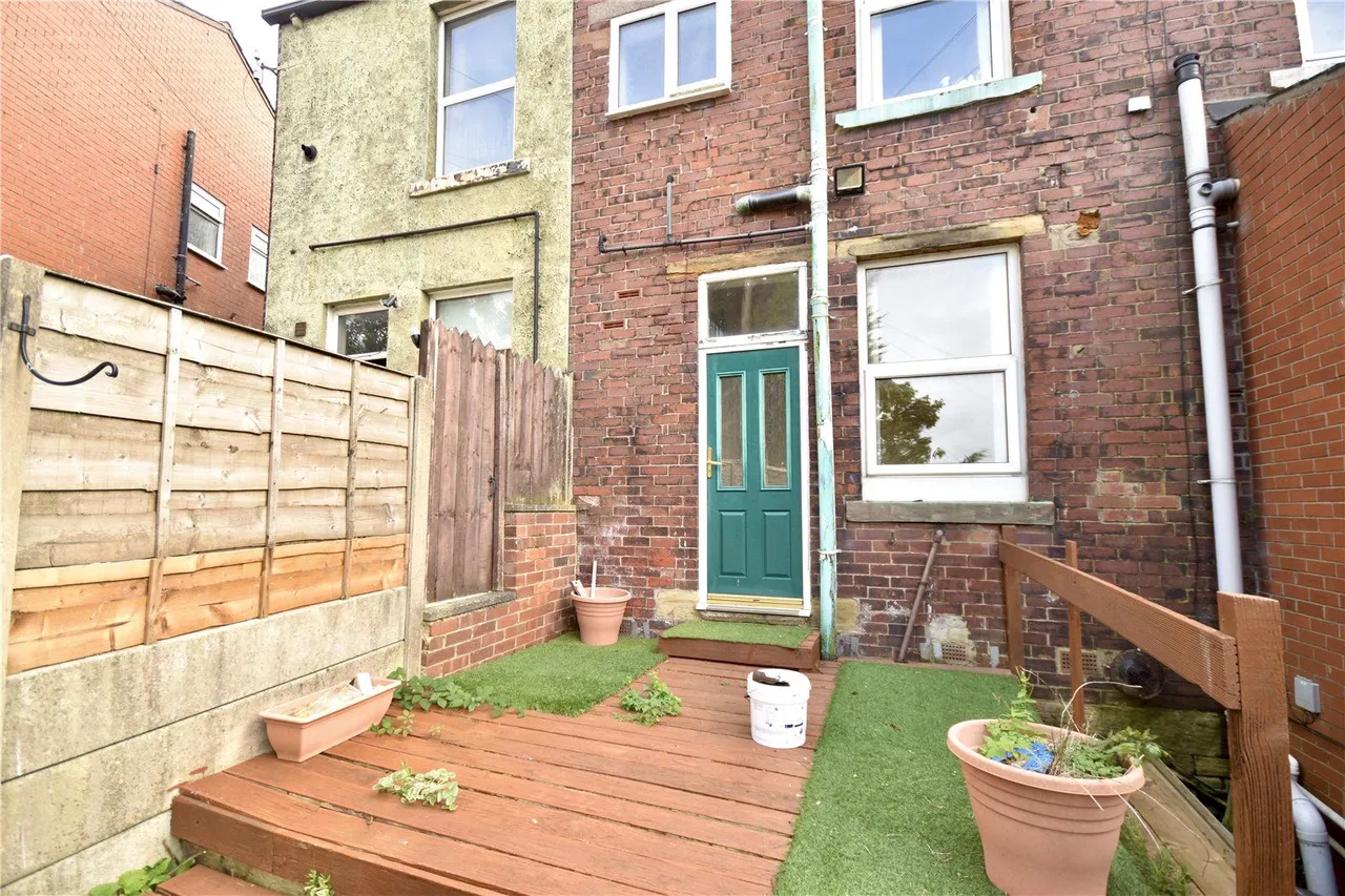 Grains Road, Shaw, OL2, photo 11