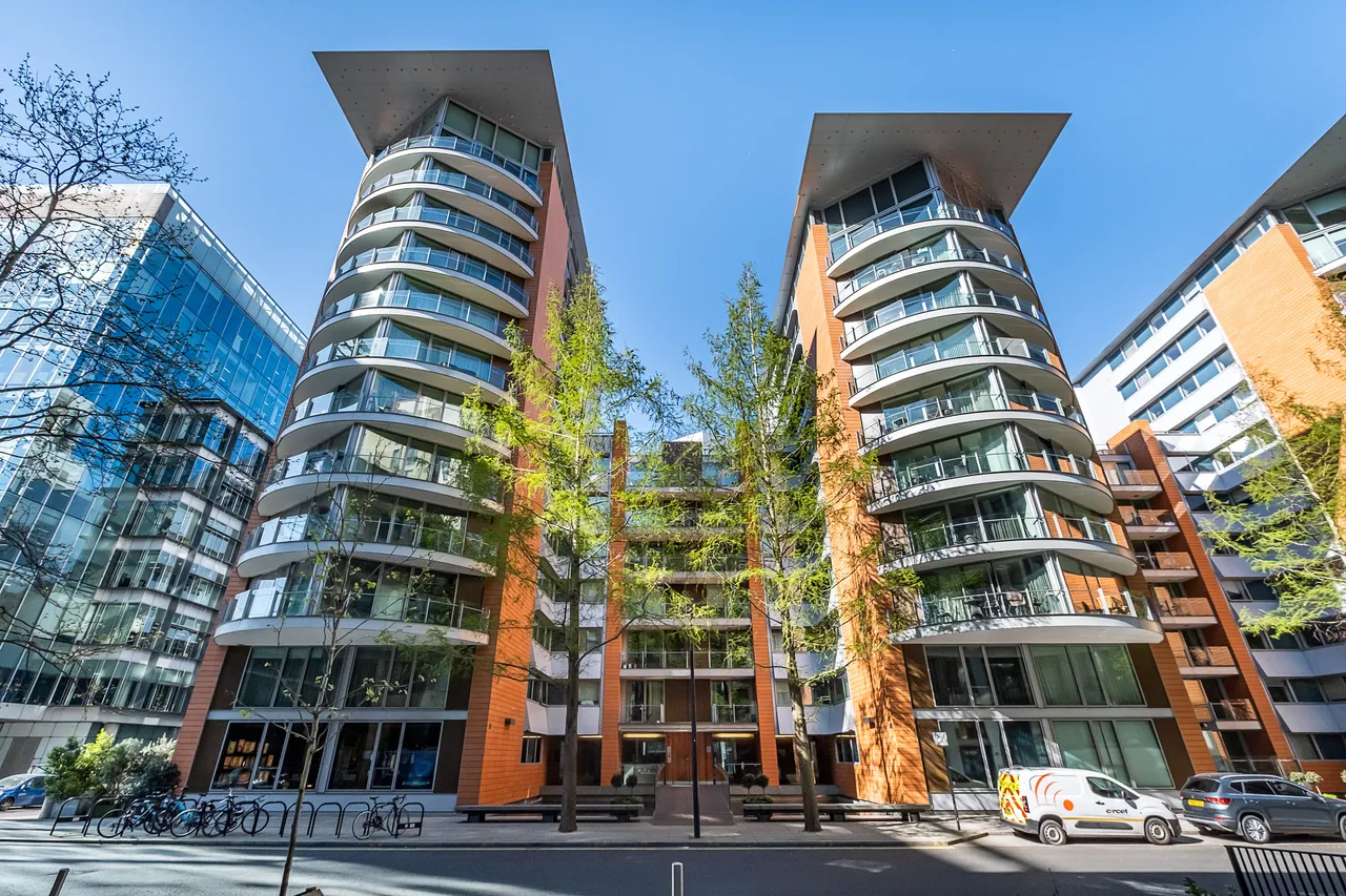 1 bed flat for sale — Hermitage Street, London, W2