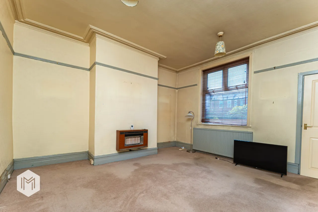 Egerton Crescent, Heywood, OL10 1HH, photo 2