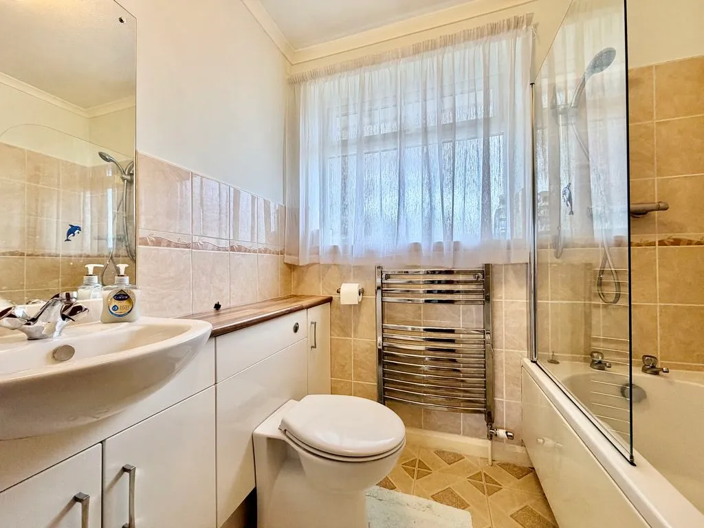 The Rosery, Bourne End, SL8, photo 13