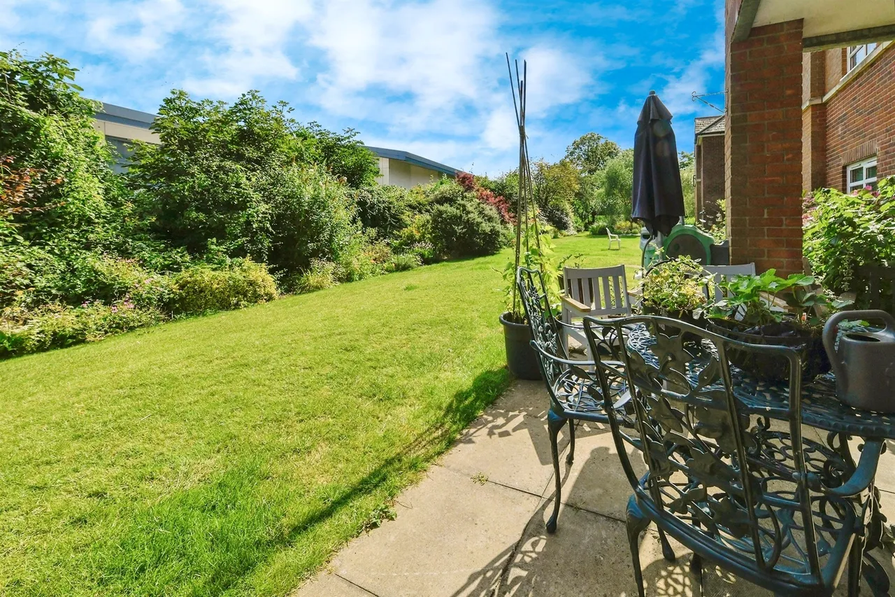 Elmside Walk, Hitchin, SG5, photo 16