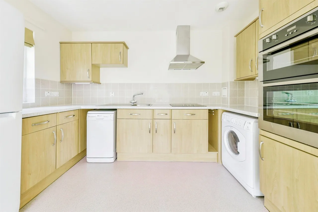 Elmside Walk, Hitchin, SG5, photo 7