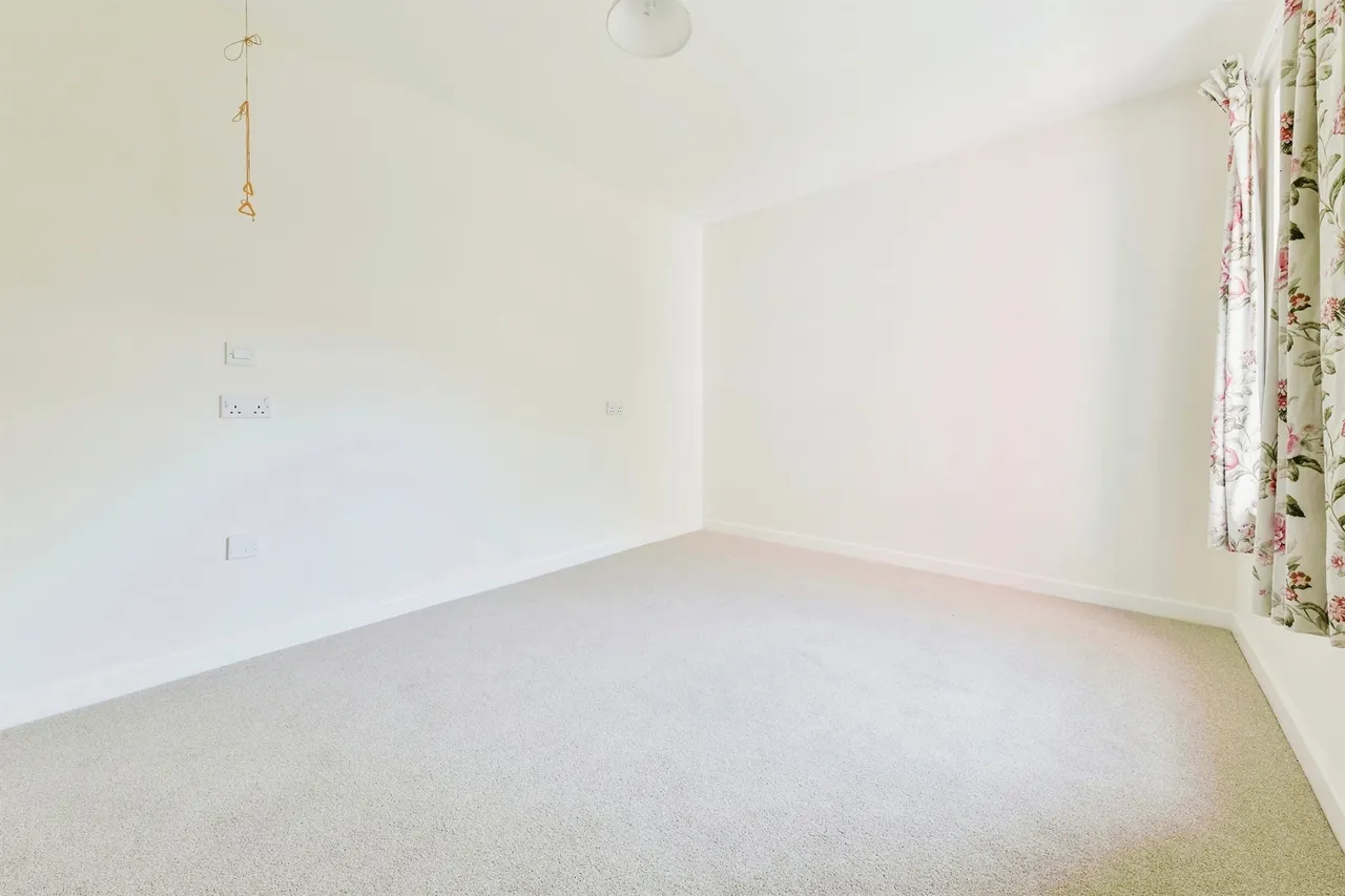 Elmside Walk, Hitchin, SG5, photo 10