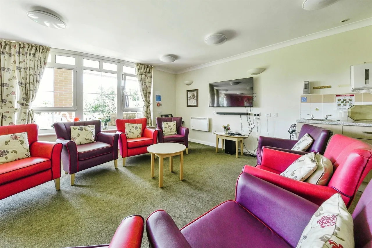 Elmside Walk, Hitchin, SG5, photo 15